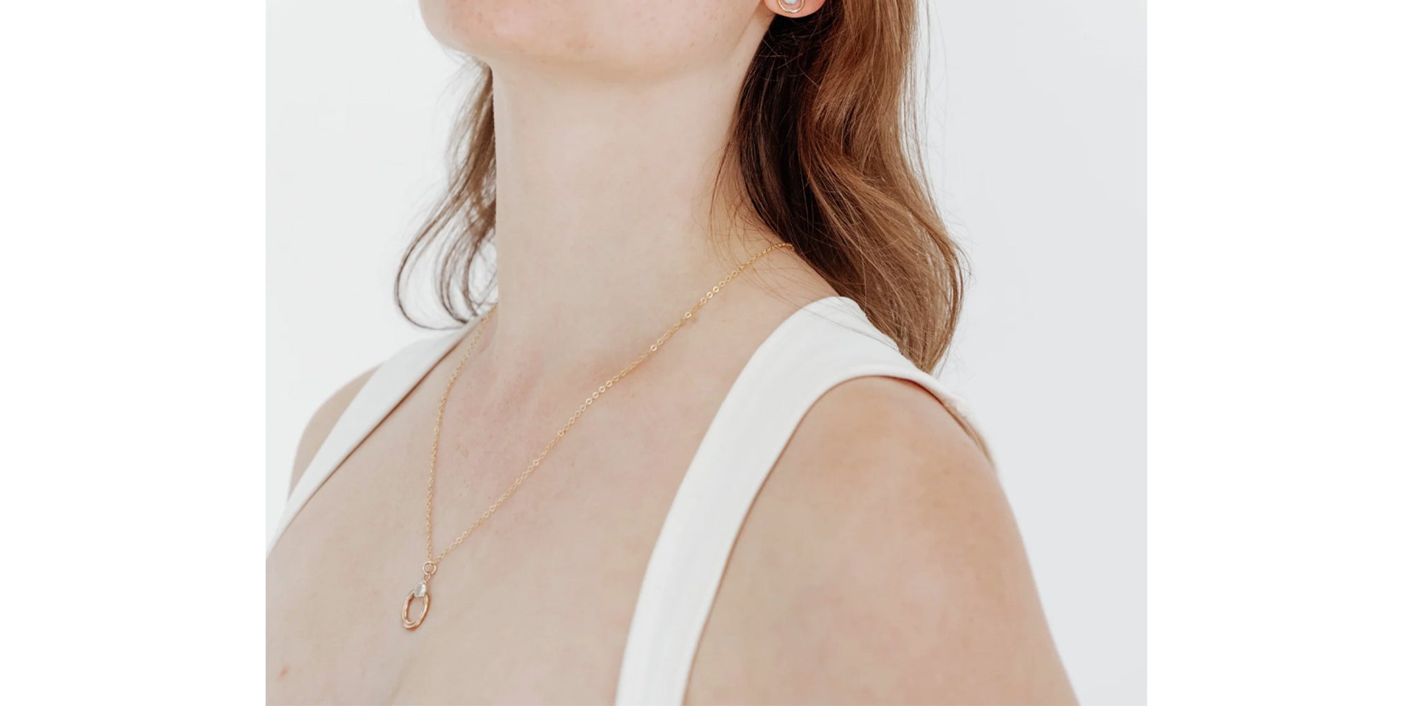 Europa in orbit necklace - gold/moonstone