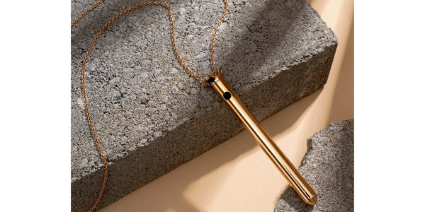 Vesper 2 Vibrator - 24K Gold MAISON 10 Vesper 2 Vibrator - 24K Gold MAISON 10