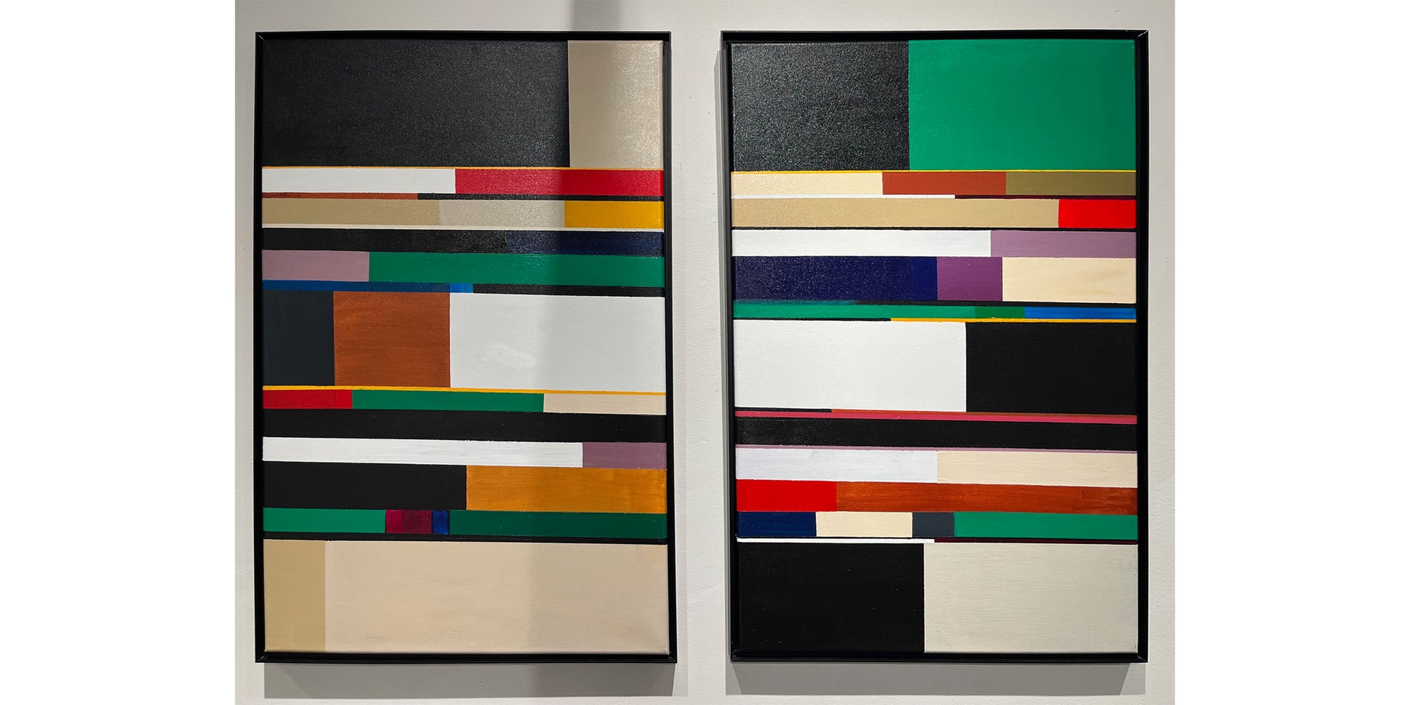 DISTINCTIVE DIPTYCH