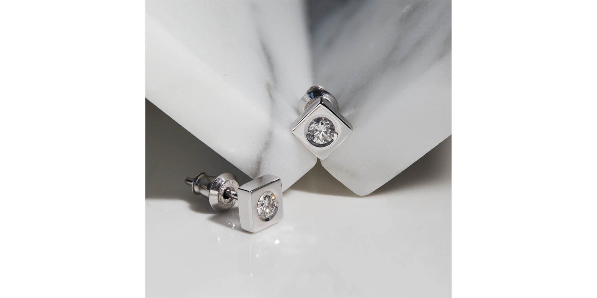 Rain White Gold Studs
