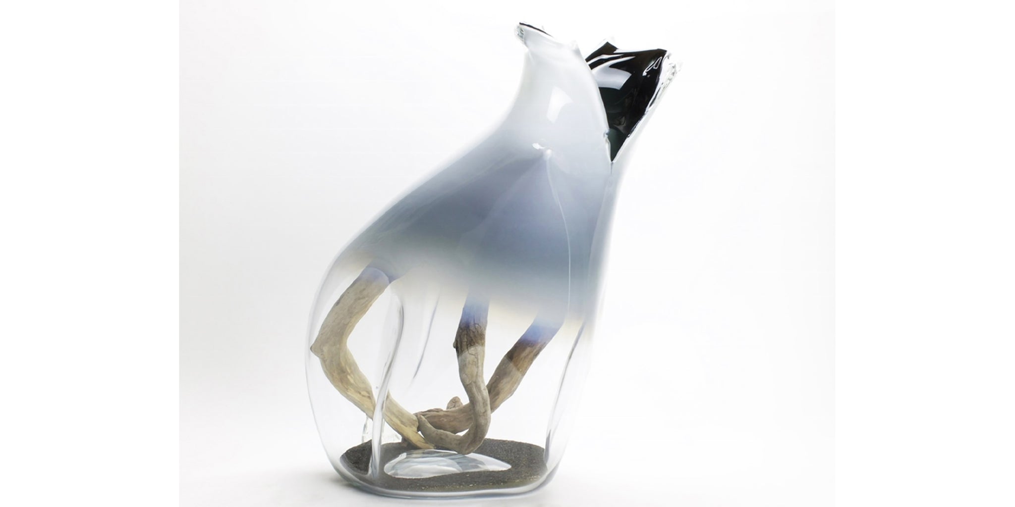 UNTITLED BLACK AND WHITE SCULPTURE