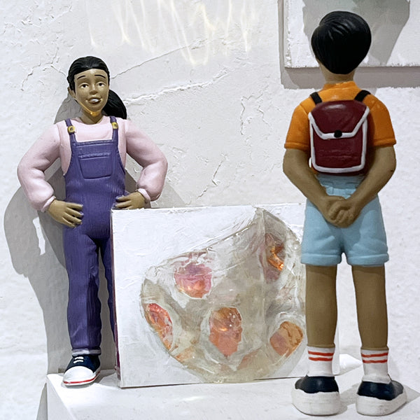 SMALL IRIDESCENT BLOB