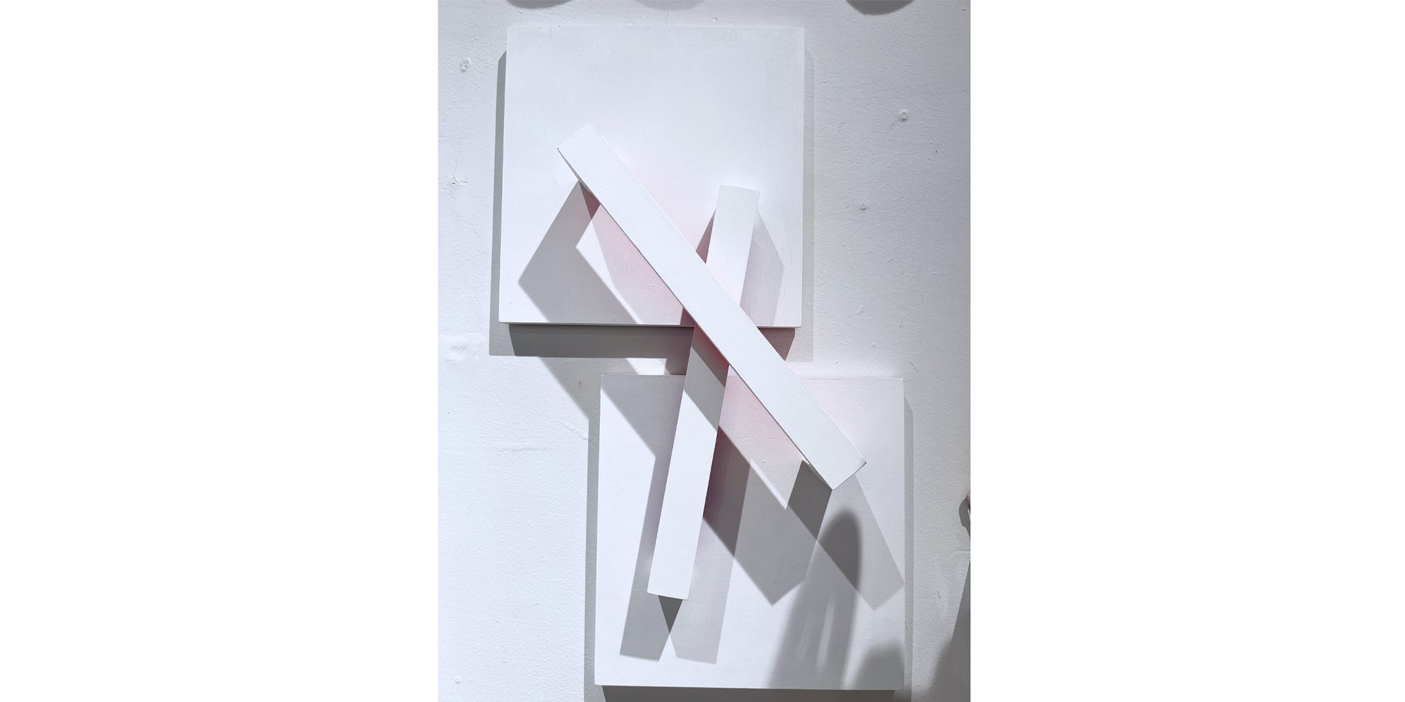 PURPLE AND PINK CROSSED CONSTRUCTION