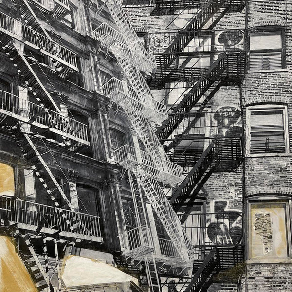 The GOlden Hour or When Worlds Collide