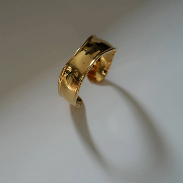Hero Cuff - Gold Vermeil