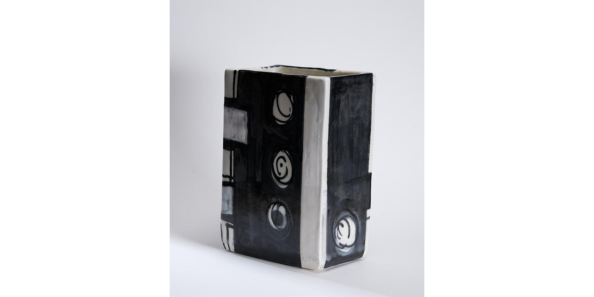 Twirl Vase: One