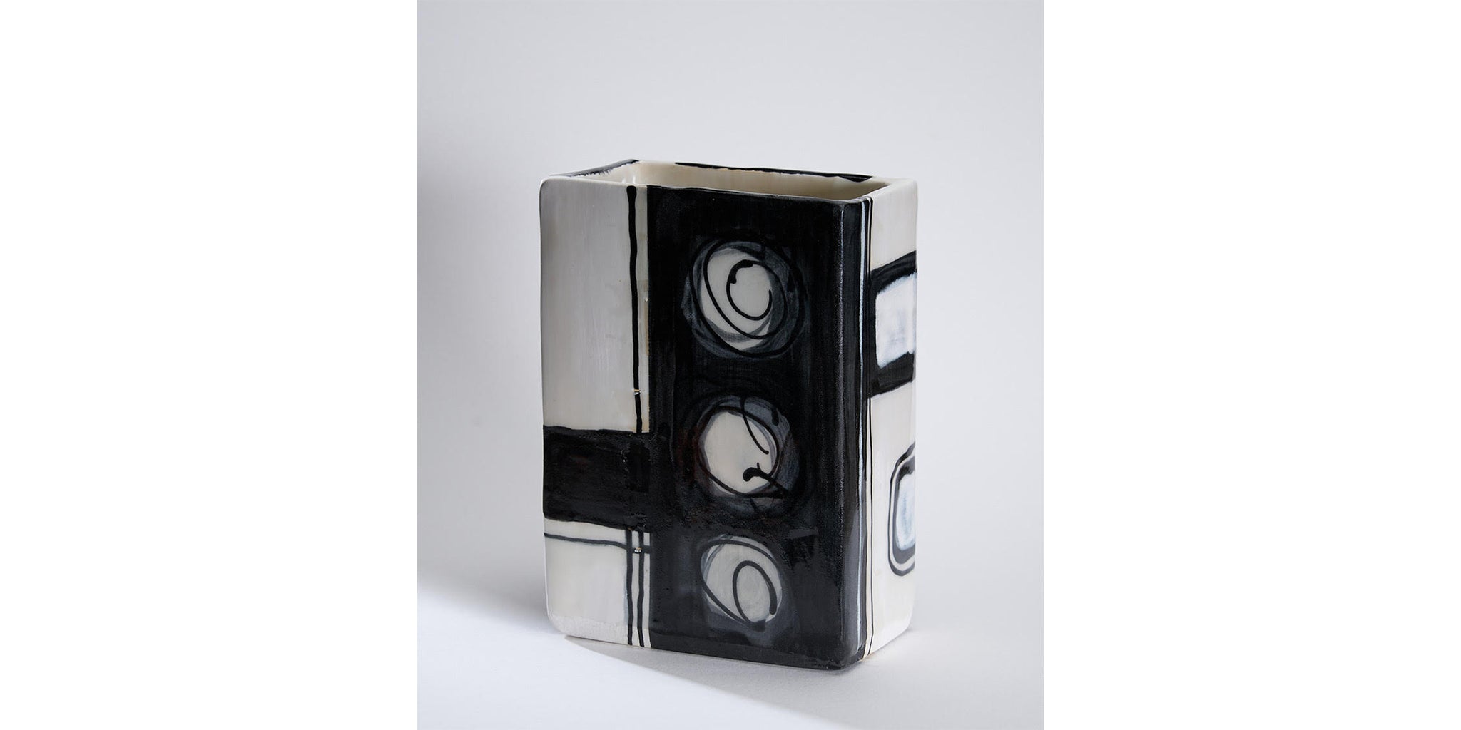 Twirl Vase: One