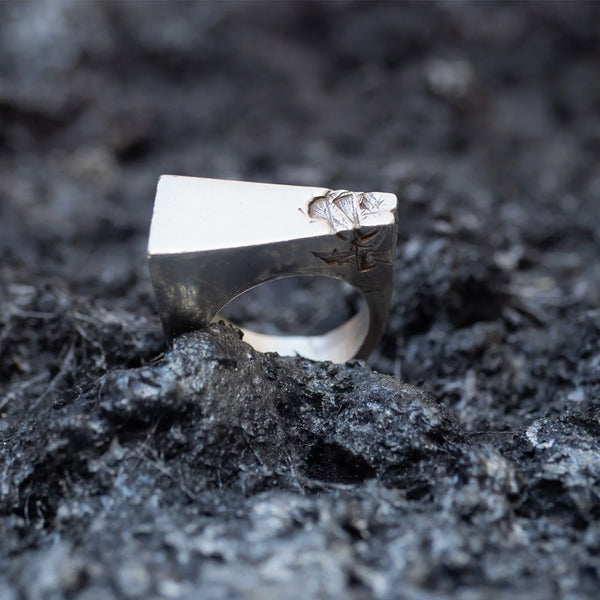 Obelisk Ring
