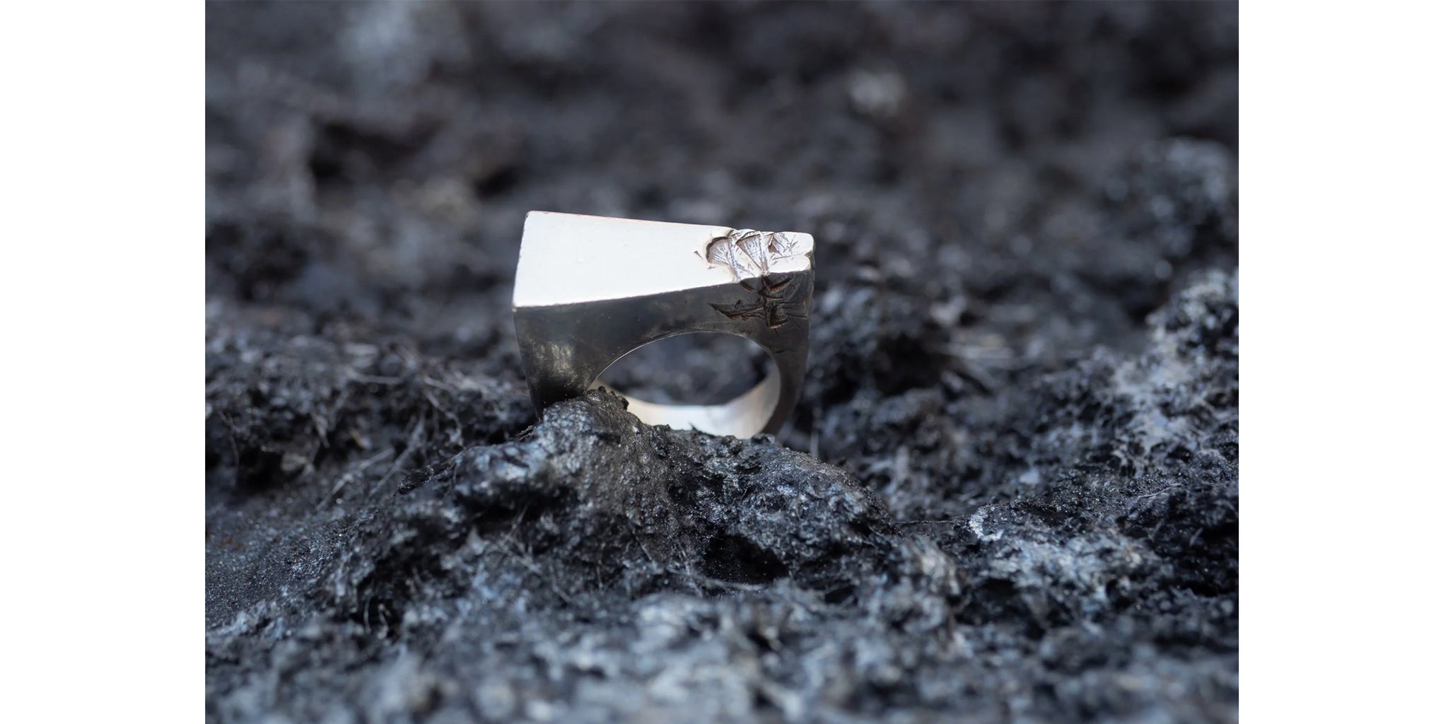 Obelisk Ring